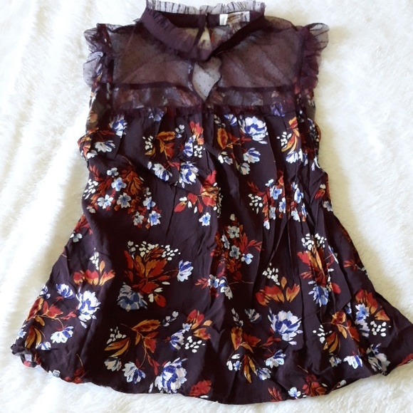 Arizona Jean Company Tops - Sleeveless Burgundy Floral Top